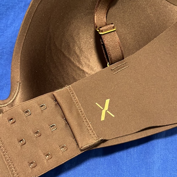 Knix WingWoman Contour Bra - Sable - Picture 9 of 10